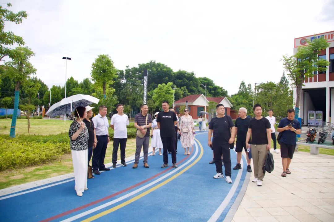 1723686505453610.jpg 640.jpg