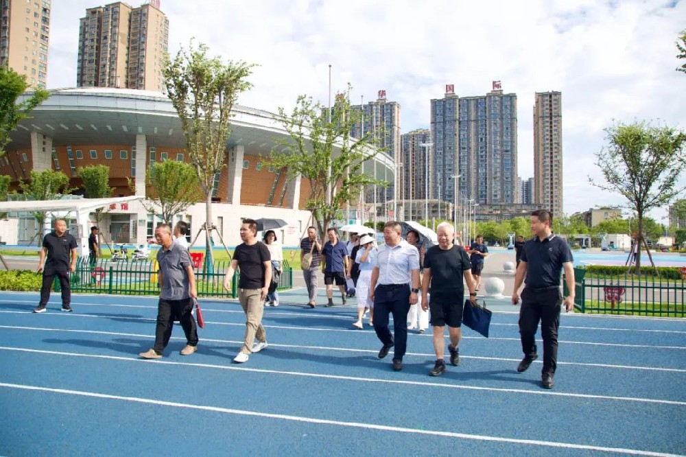 市作协走进城发集团“精致之城”重点项目采风