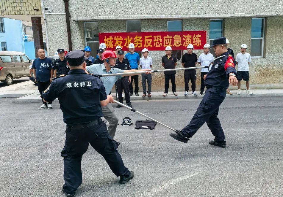 水厂反恐应急演练 (1).jpg